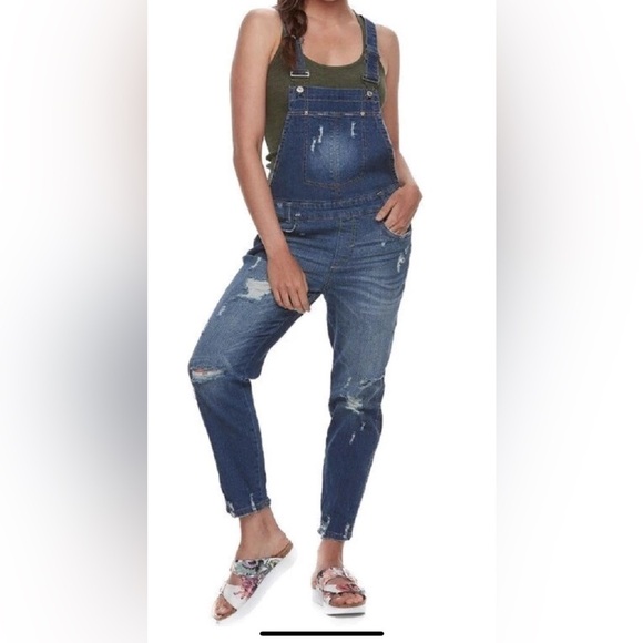 ALMOST FAMOUS DESTROYED DENIM OVERALLS - Picture 7 of 7